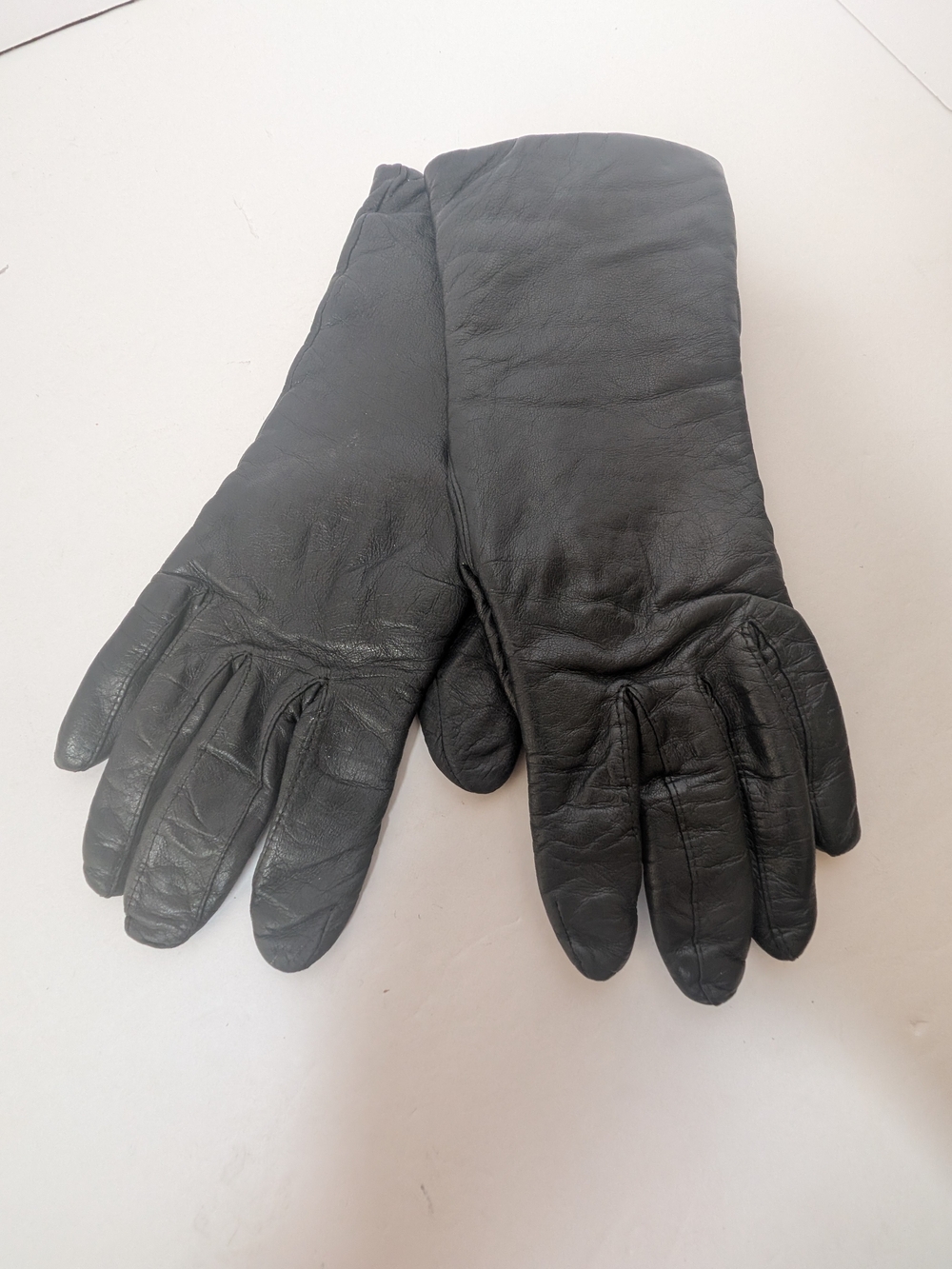 Vintage Aris Black Leather Gloves 100% Cashmere Lined Size 6.5